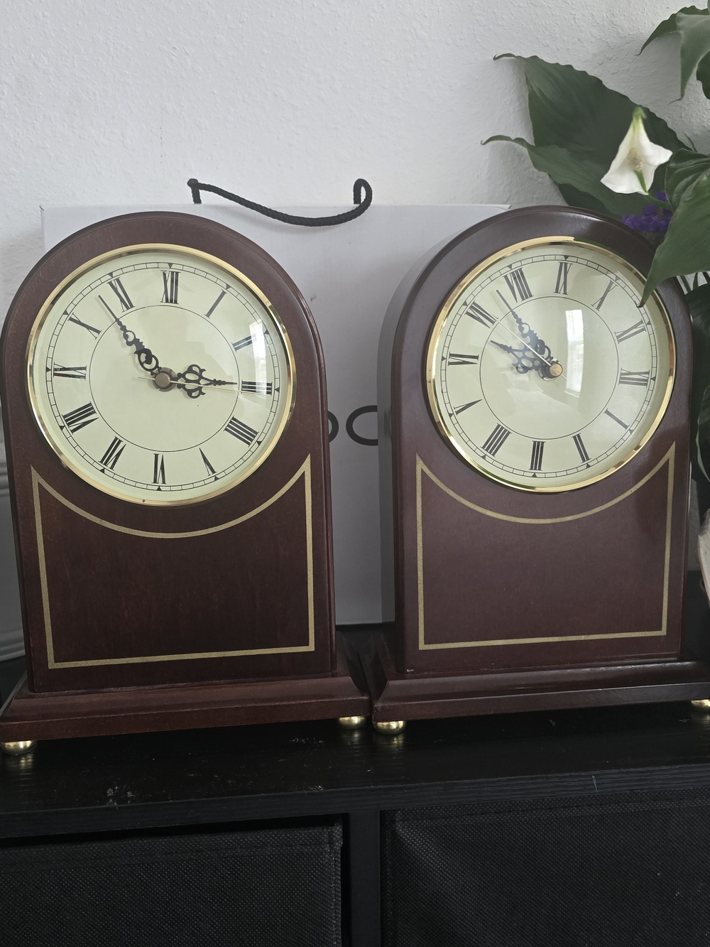 Classic Brown Mantel Clock Pair - Unbranded